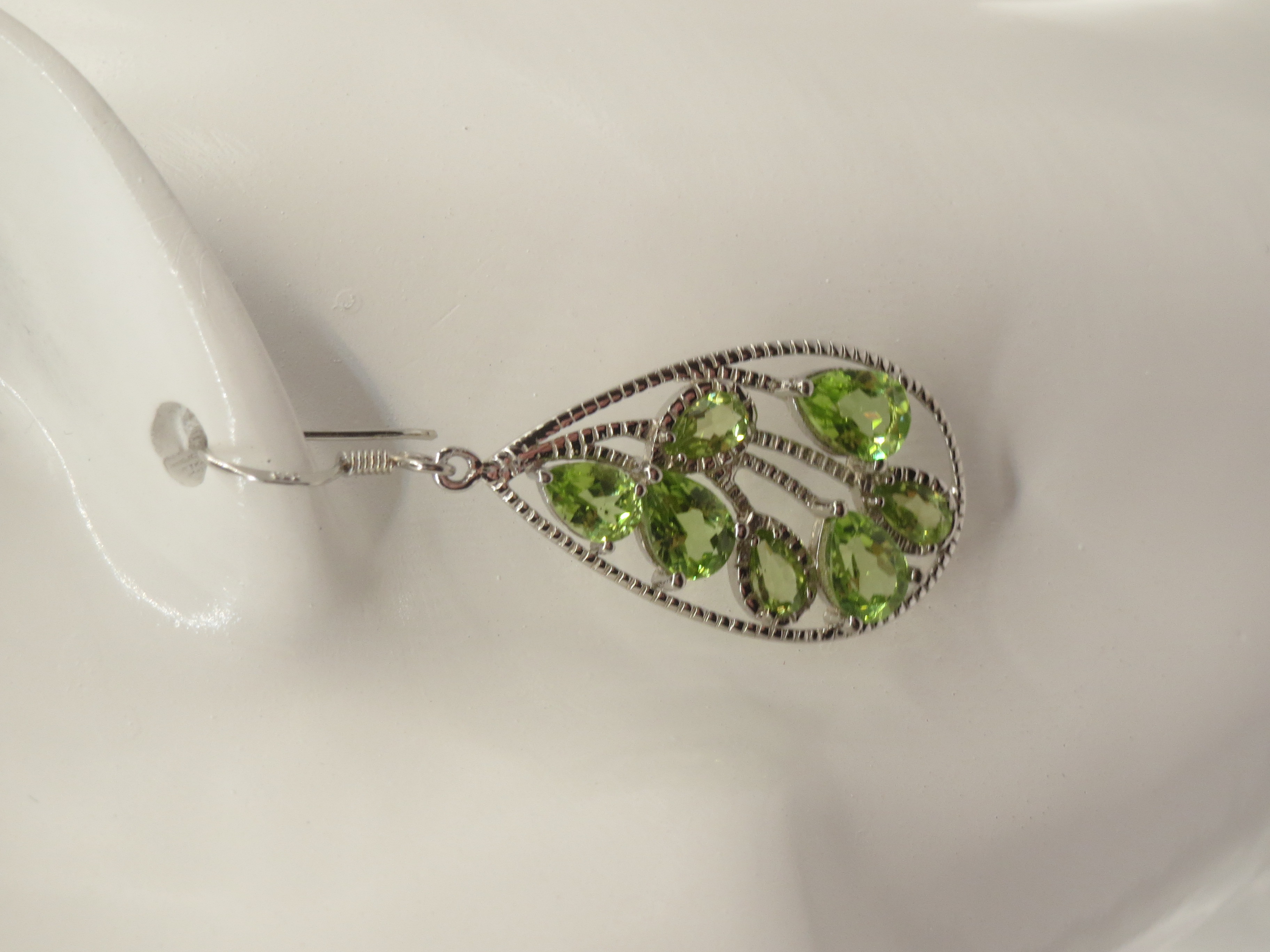 EXQUISITE SOLID STERLING SILVER NATURAL PERIDOT EARRINGS